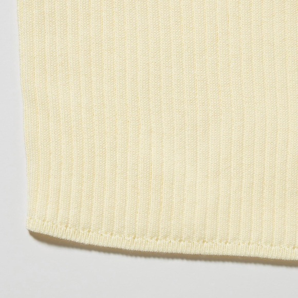 UNIQLO UV Protection Crew Neck Cropped Cardigan - White - Picture 6 of 7